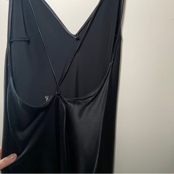 VICTORIA SECRET black satin slip - Picture 3 of 5